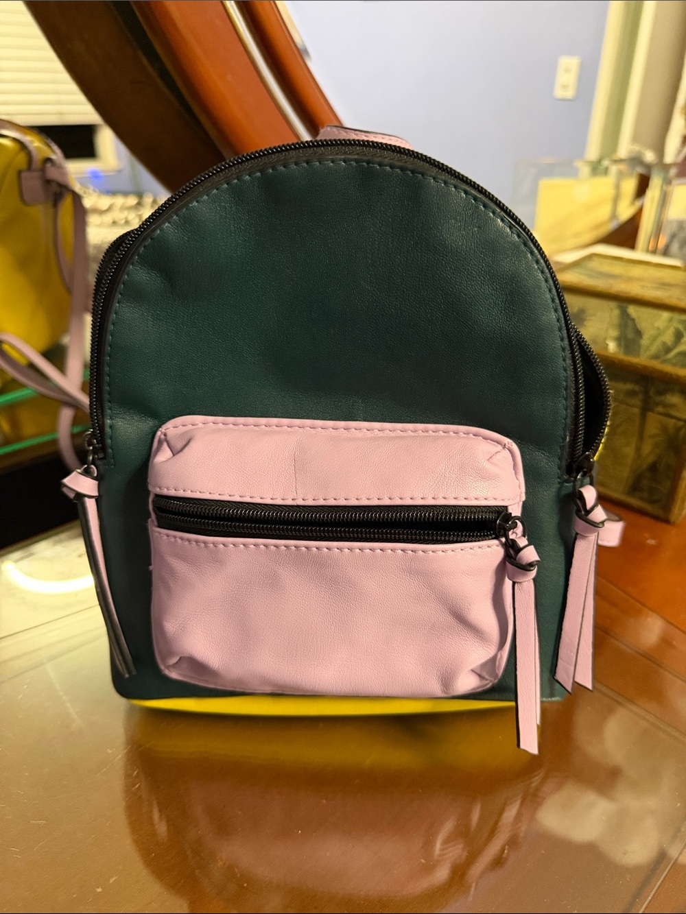 Source Unknown Green Backpack with Pink Front Pocket